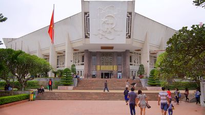 Bảo tàng Hồ Chí Minh và Du lịch Di sản Văn hóa