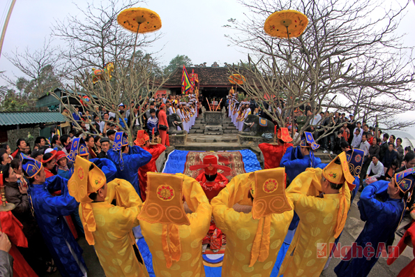 Nét mới trong Lễ hội đền Cờn năm 2013