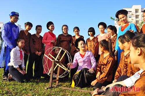 Tiếng Nghệ với Dân ca Ví, Giặm