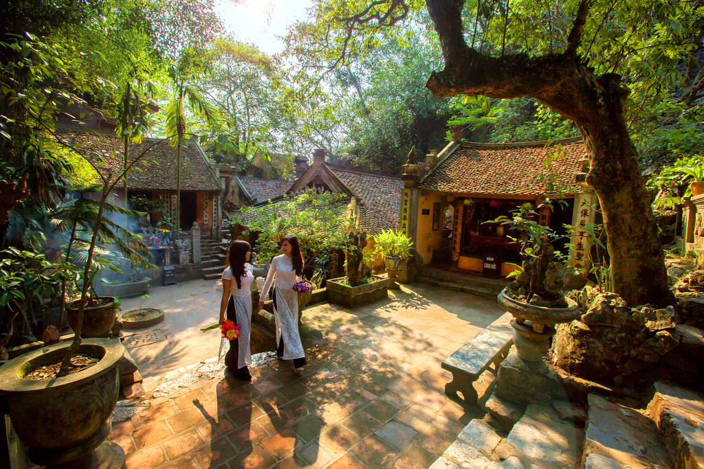 Chùa Thầy