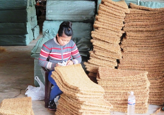 Ô Cách - Làng nghề xe đay dệt thảm truyền thống