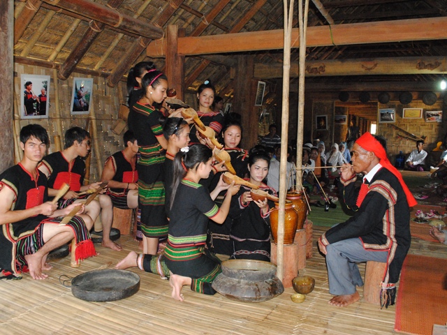 Người Ê - đê