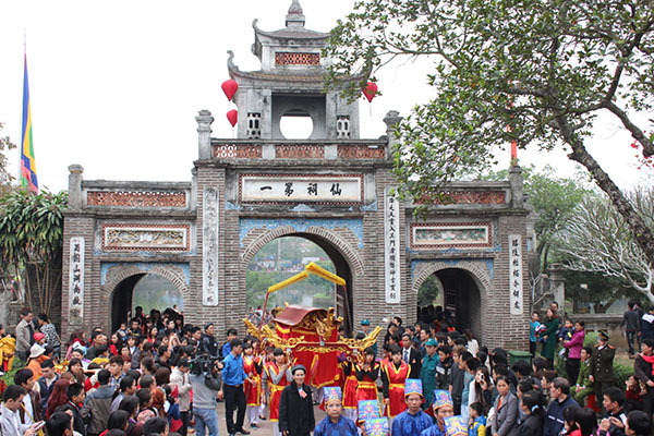 Câu chuyện quản lý Di tích lịch sử trong bối cảnh hiện nay - Trường hợp Huyện Đông Anh, Hà Nội