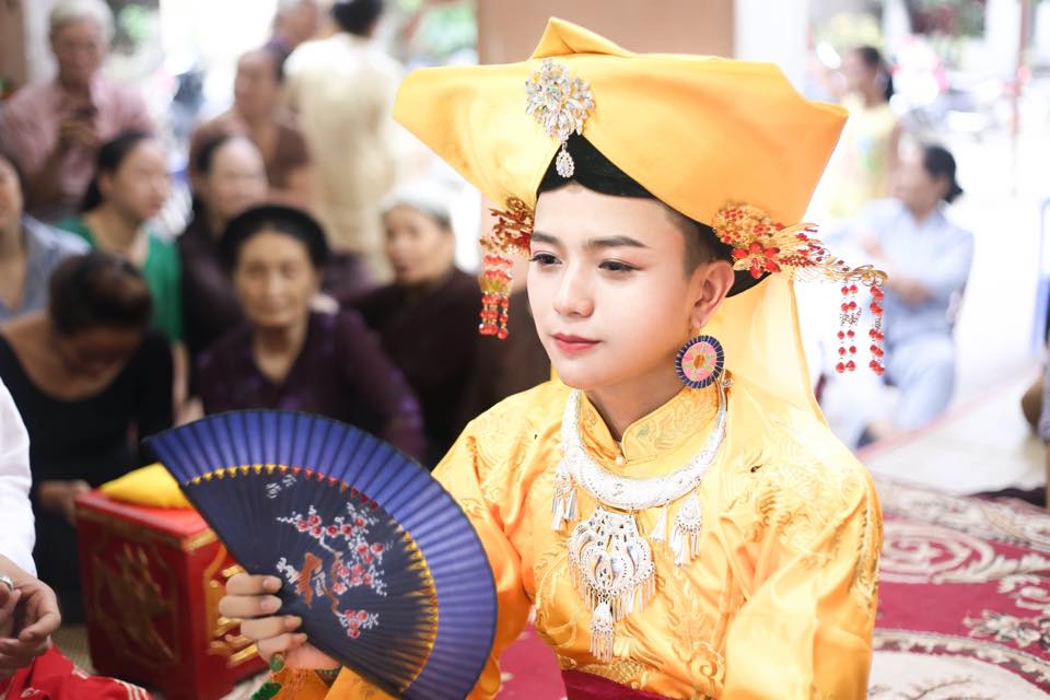 Các nhà nghiên cứu thử lý giải hiện tượng lên đồng từ góc độ tâm sinh lý