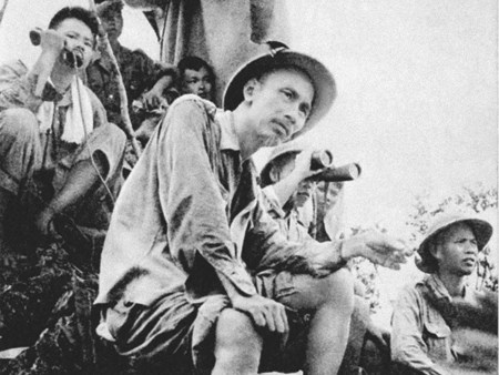 Kỳ niệm 86 năm ngày thành lập Đảng Cộng sản Việt Nam (3/2/1930 - 3/2/2016): Tìm hiểu về lối làm việc Hồ Chí Minh