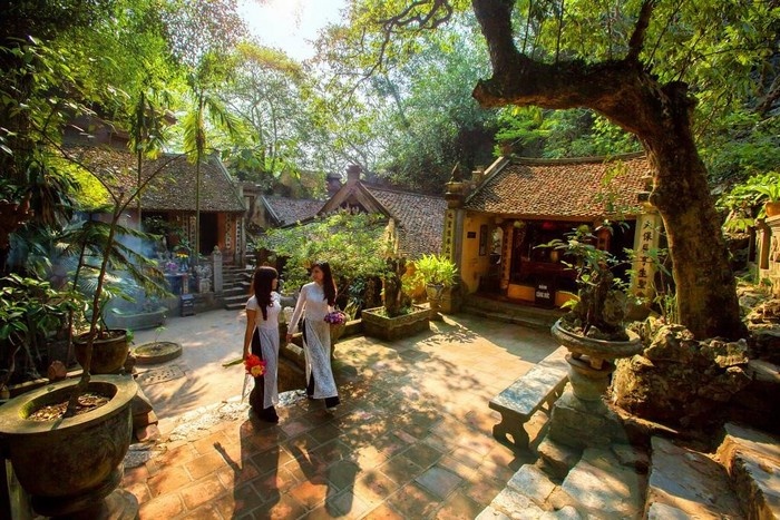Chùa Thầy