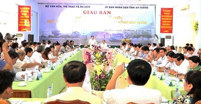 “Ngày hội Văn hóa, Thể thao và Du lịch đồng bào Chăm năm 2016 tại An Giang”