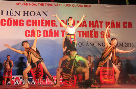 Liên hoan Cồng chiêng, đàn và hát dân ca các dân tộc thiểu số Quảng Ngãi năm 2016