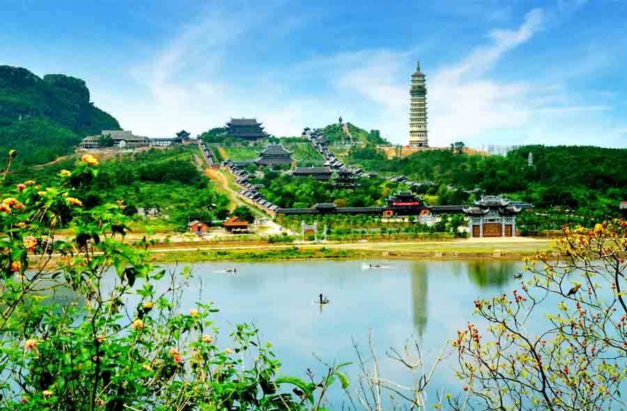 Chùa Bái Đính và tòa bảo tháp cao nhất Đông Nam Á