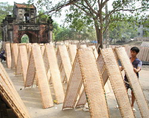 Bánh đa nem làng Chiều