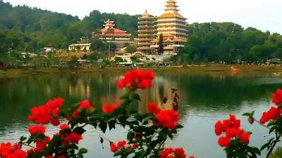Huyền thoại núi Cấm