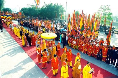 Lễ hội truyền thống mùa xuân Côn Sơn