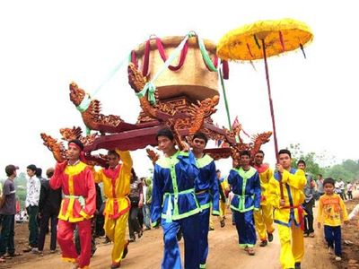 Lễ hội với việc bảo tồn bản sắc văn hóa các dân tộc thiểu số ở Nghệ An