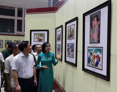 Triển lãm ảnh “Uống nước nhớ nguồn - Đền ơn đáp nghĩa”