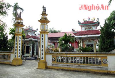 Di tích lịch sử Nhà thợ họ Hồ Đức