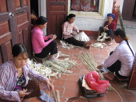 Nón lá Phủ Cam