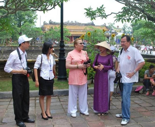 Hà Nội đi đầu trong chuẩn hóa thuyết minh viên trên lĩnh vực di sản văn hóa