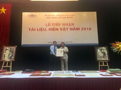 Bảo tàng Hồ Chí Minh tiếp nhận hơn 80 tài liệu, hiện vật về Bác