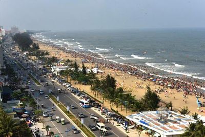 Chuẩn bị khai mạc Lễ hội Du lịch biển Sầm Sơn 2018