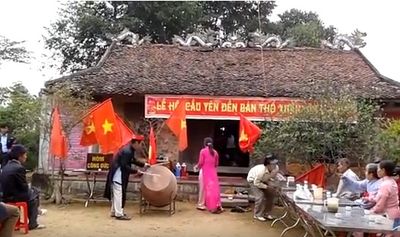 Di tích lịch sử đền Bản Thổ 