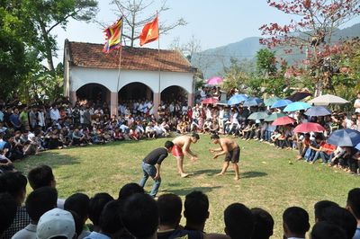 Nhớ hội vật làng Hà xưa 