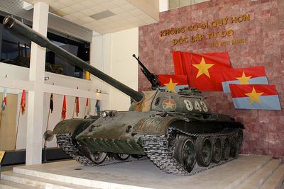 Bảo vật Quốc gia tại Bảo tàng Lịch sử Quân sự Việt Nam 