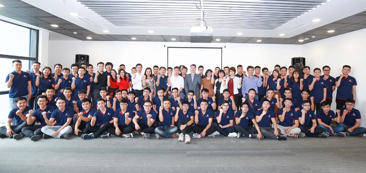 Vingroup khởi động Chương trình Đào tạo Kỹ sư AI năm 2022