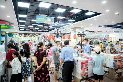 Du khách đổ xô tới TTTM Vincom vui chơi, mua sắm, check-in sang xịn dịp nghỉ lễ 2/9
