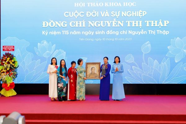 Hội thảo khoa học về cuộc đời và sự nghiệp của đồng chí Nguyễn Thị Thập