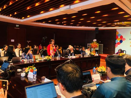 Hai mươi năm bảo vệ di sản văn hóa phi vật thể ở Việt Nam: Từ UNESCO đến cộng đồng