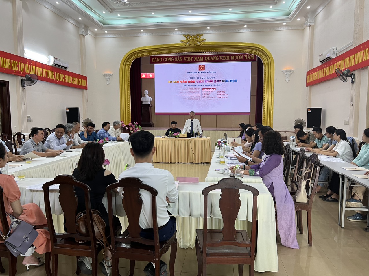 Hội Di sản Văn hóa Việt Nam phát động Cuộc thi vẽ tranh “Di sản văn hóa Việt Nam qua hội họa” ở Huế