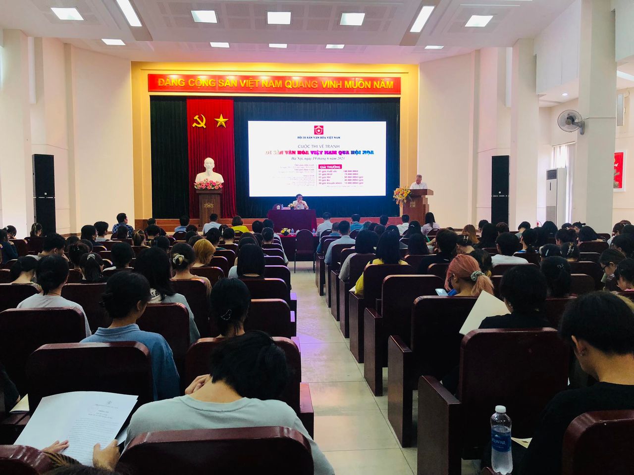 Hội Di sản Văn hóa Việt Nam phát động Cuộc thi vẽ tranh “Di sản văn hóa Việt Nam qua hội họa” tại Đại học Mỹ thuật Công nghiệp
