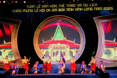 Nhiều hoạt động đa dạng, phong phú hướng tới Tuần lễ Văn hóa, Thể thao và Du lịch chào mừng lễ hội Ok Om Bok tỉnh Vĩnh Long