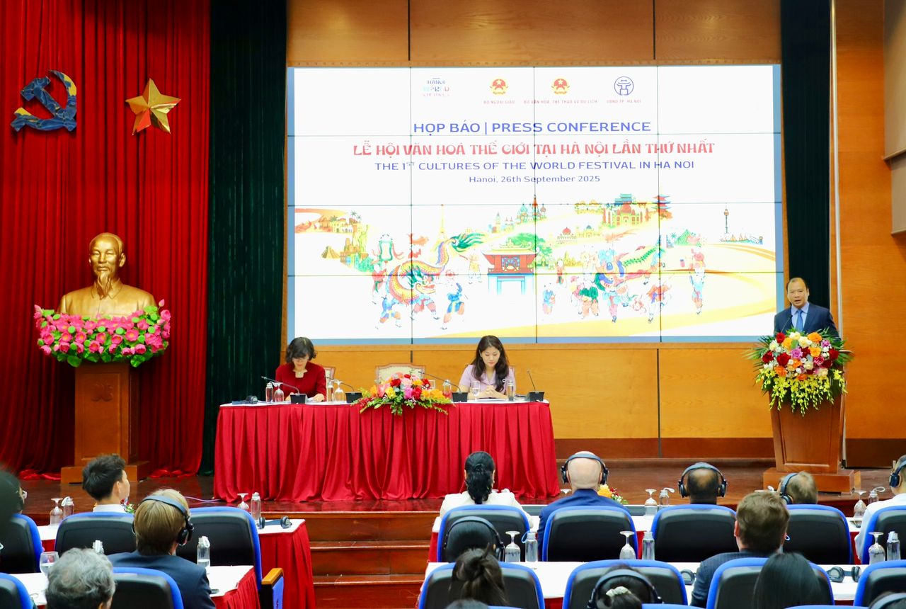 Lần đầu tiên Lễ hội Văn hóa thế giới được tổ chức tại Hà Nội