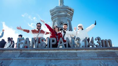 Một thập kỷ khai hoa và những khoảnh khắc đẹp mê hồn của Fansipan