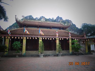 Chùa cổ Hoàn Phúc