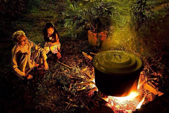 Cảm xúc của người xa quê khi Tết đến Xuân về