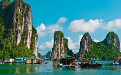 Vịnh Hạ Long trong cảm nhận của người nước ngoài