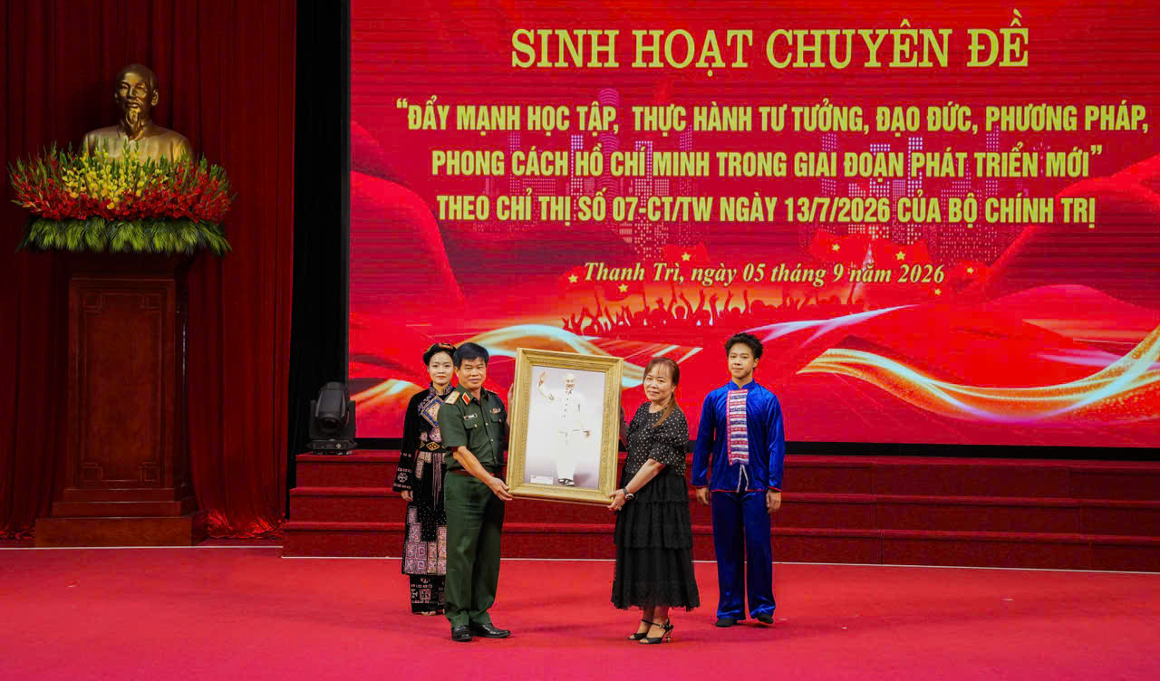 trungtuong.jpg