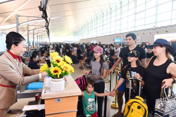 Cảng hàng không quốc tế Phú Quốc kiểm soát áp lực vận hành cao điểm Tết Bính Ngọ