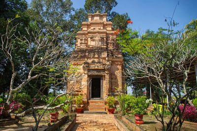 Tây Ninh: Tháp Bình Thạnh - dấu tích văn hóa hậu Óc Eo bên dòng Vàm Cỏ Đông 