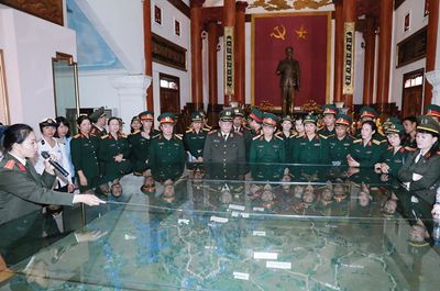Tham quan, học tập tại Khu Di tích Nha Công an Trung ương