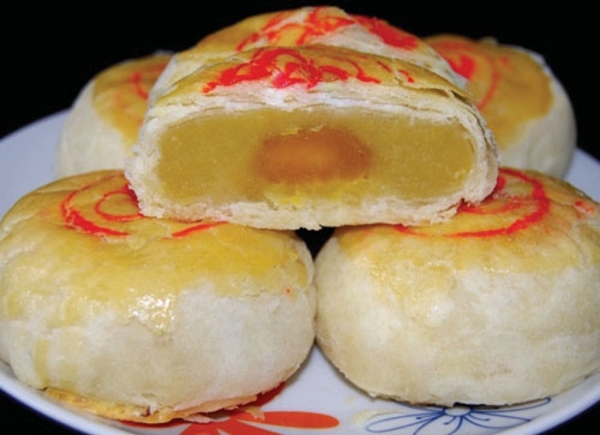 Về Sóc Trăng ăn bánh pía sầu riêng